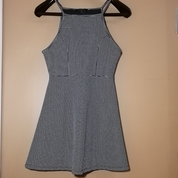 Forever21 Black & White Skater Dress - Picture 2 of 3